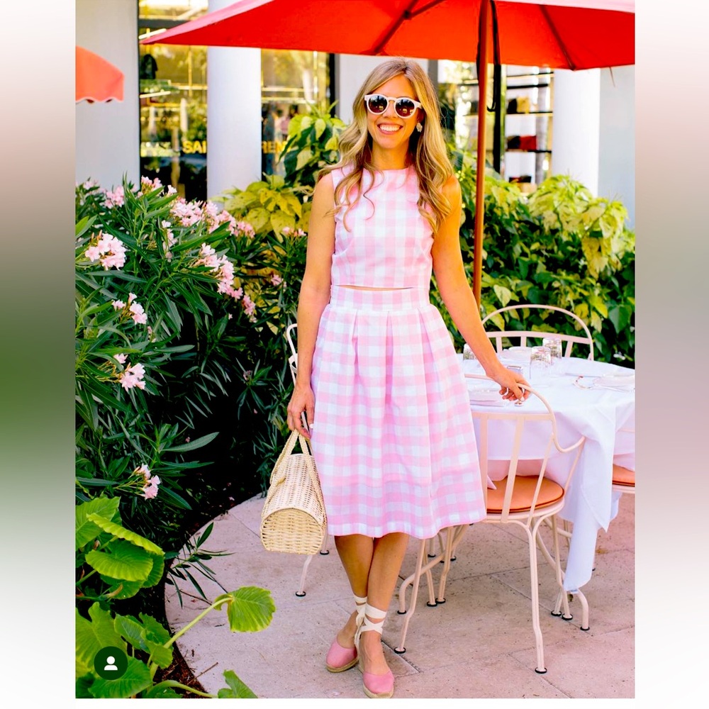 Elizabeth Wilson Crop Top Skirt Set